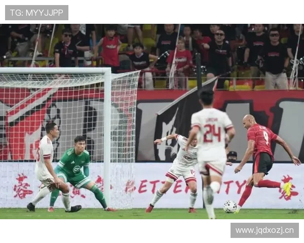 多特赛季后期状态下滑：球队表现波动影响争冠形势，竞争格局面临考验