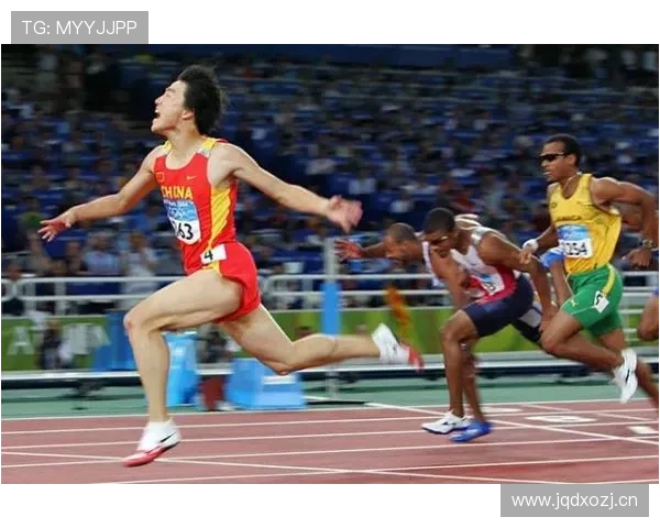 刘翔穿得比明星还讲究，比赛场上的猛男下场成了精致boy？