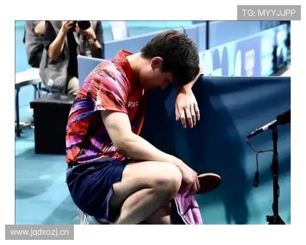 张本智和这人设也太分裂了，赛场像职业杀手，街拍像小鲜肉