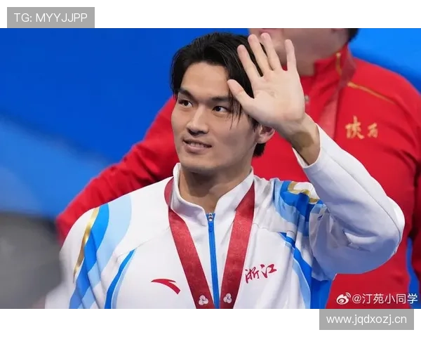 徐嘉余训练完直接拎爱马仕去吃夜宵？