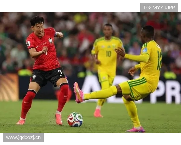 南非对韩国战报:1-0胜利确保小组第二 南非对韩国战报:1-0胜利确保小组第二